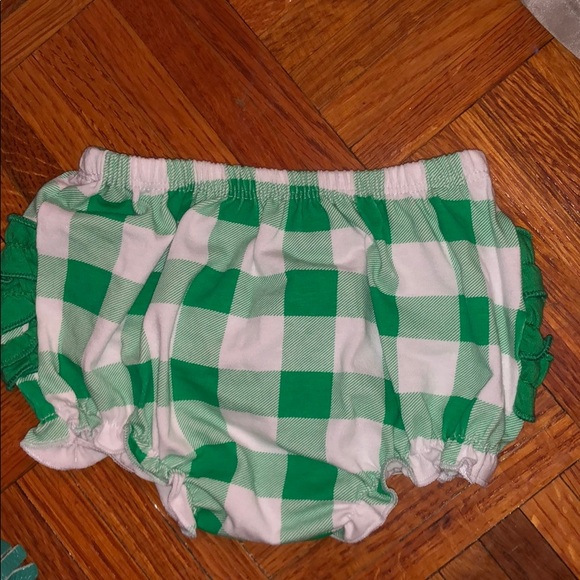 Ruffle Buns Lucky - Picture 3 of 3